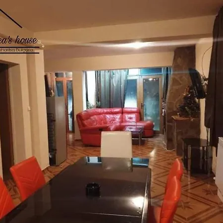 Veronica's Houses Tatil Evi Kosharitsa